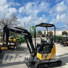 John Deere 17 P Mini rýpadlá < 7t
