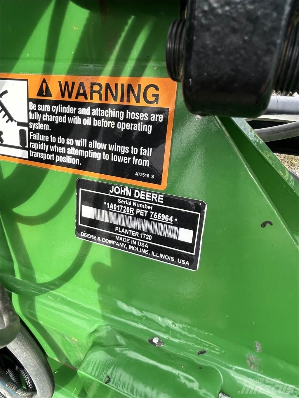 John Deere 1720 Sadiace stroje