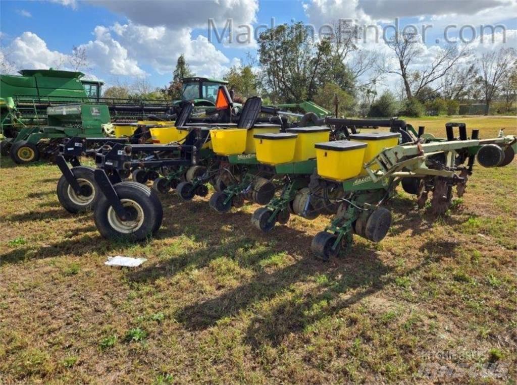 John Deere 1720 Sadiace stroje