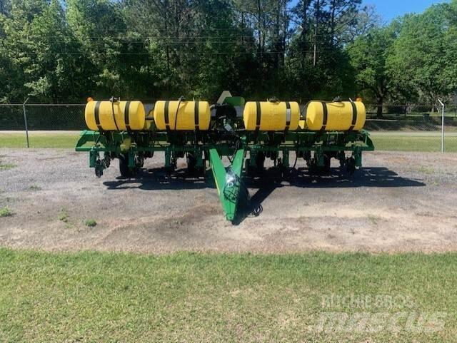 John Deere 1755 Sadiace stroje