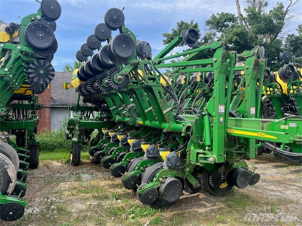 John Deere 1790 Sadiace stroje