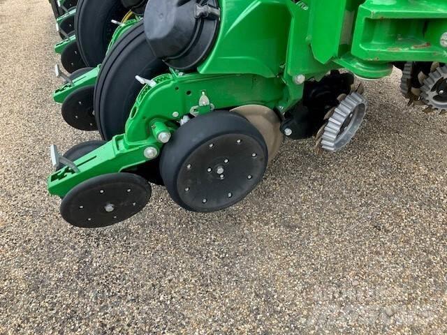 John Deere 1795 Sadiace stroje