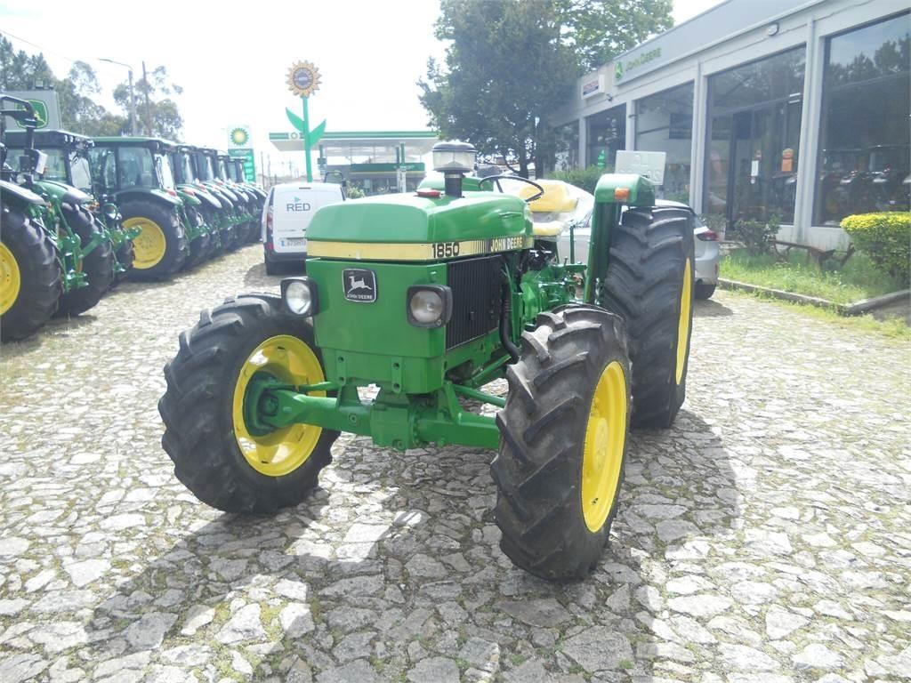 John Deere 1850 Traktory