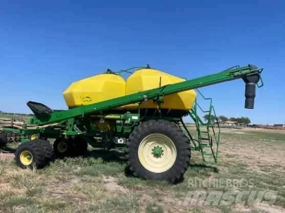 John Deere 1910 Mechanické sejačky