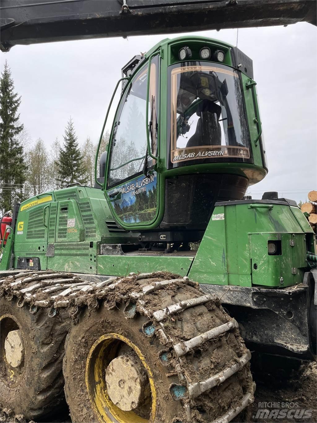 John Deere 1910G Lesné traktory