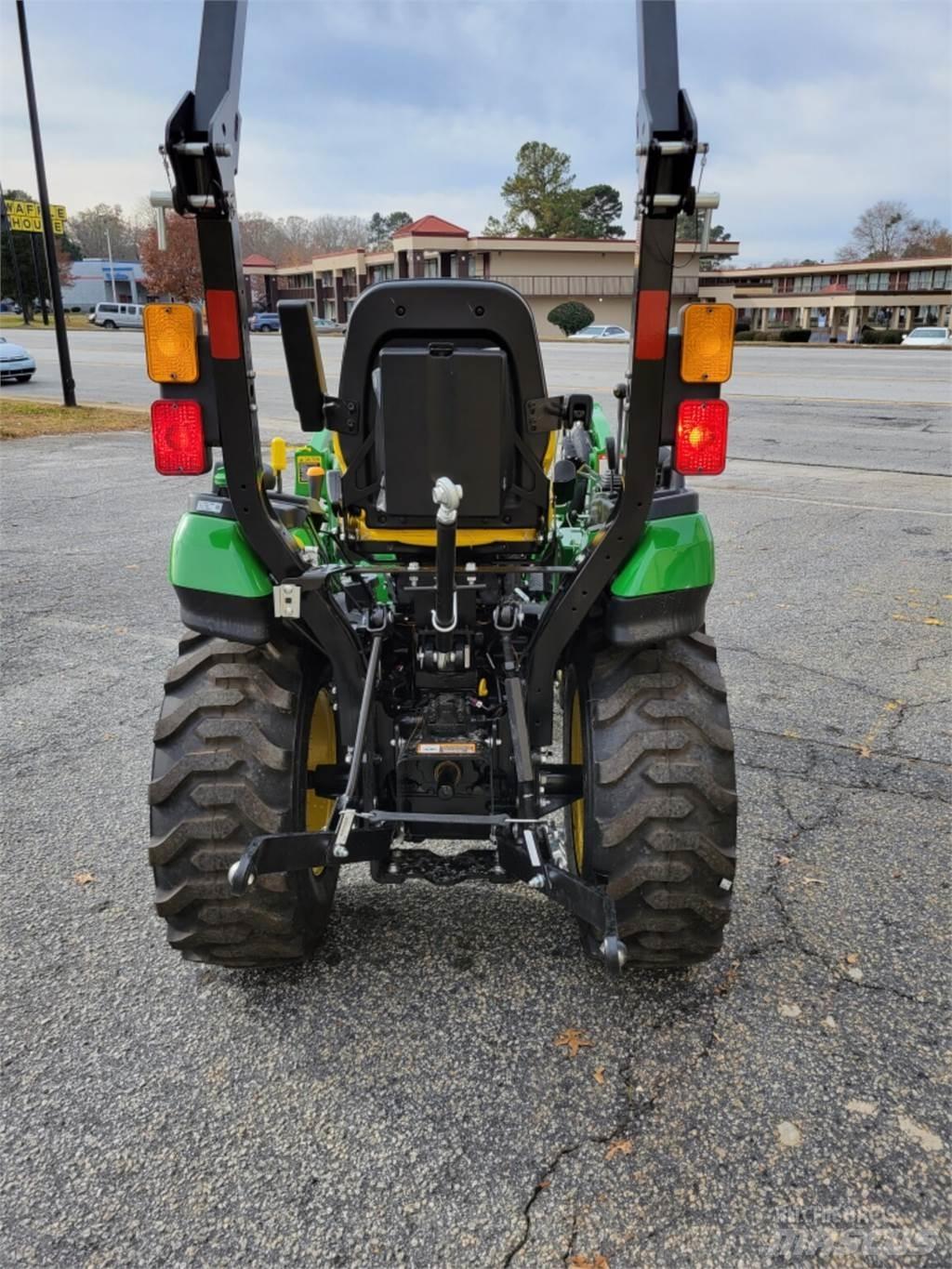 John Deere 2025R Kompaktné traktory