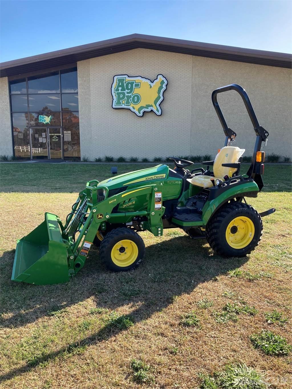 John Deere 2025R Kompaktné traktory