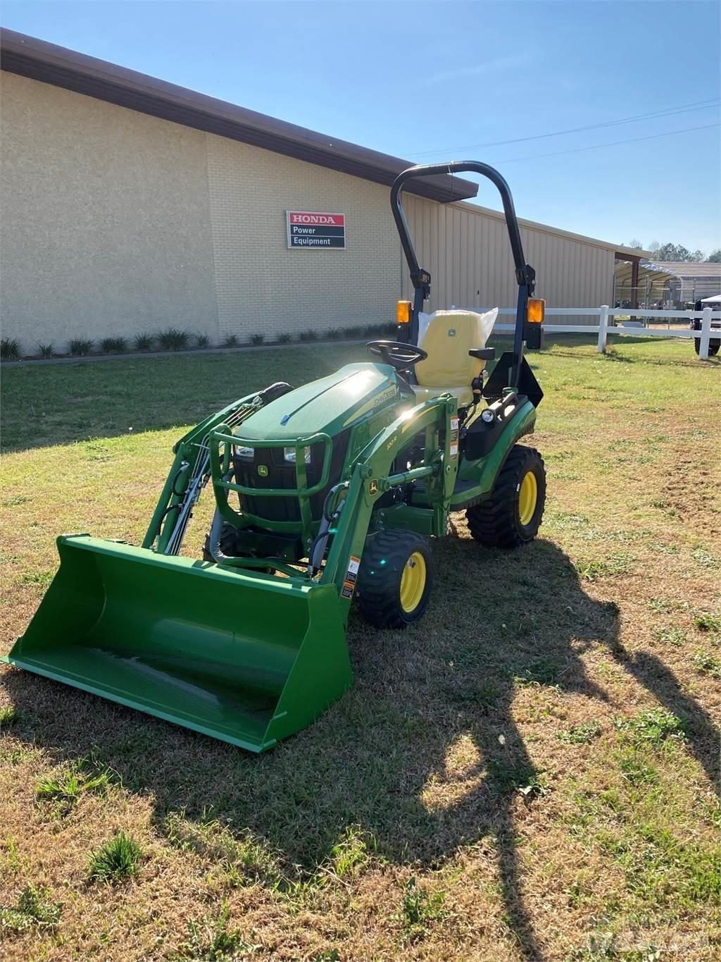 John Deere 2025R Kompaktné traktory