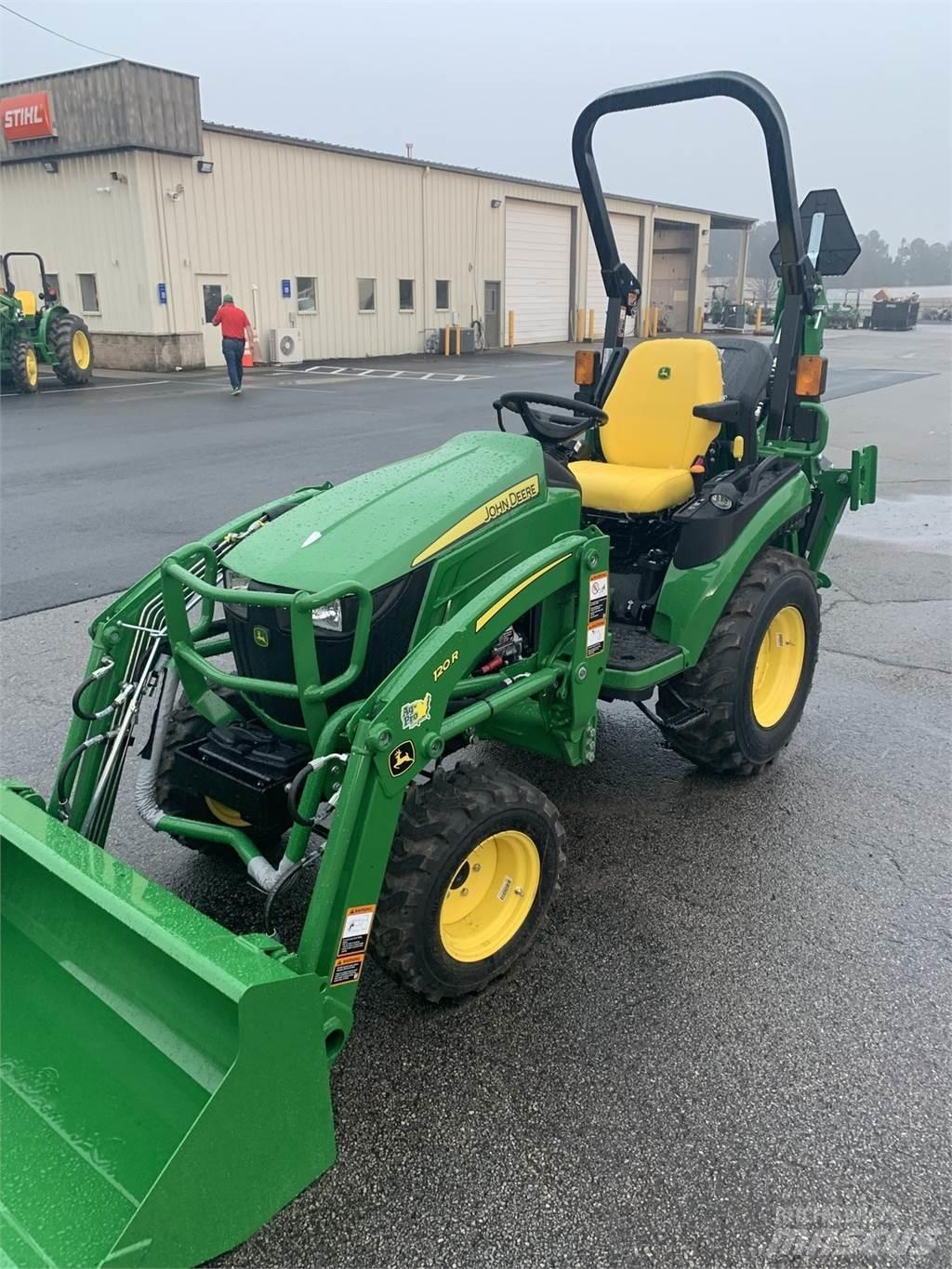 John Deere 2025R Kompaktné traktory