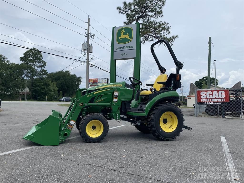 John Deere 2025R Kompaktné traktory