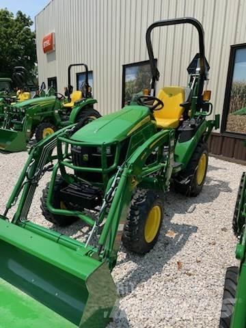 John Deere 2025R Kompaktné traktory