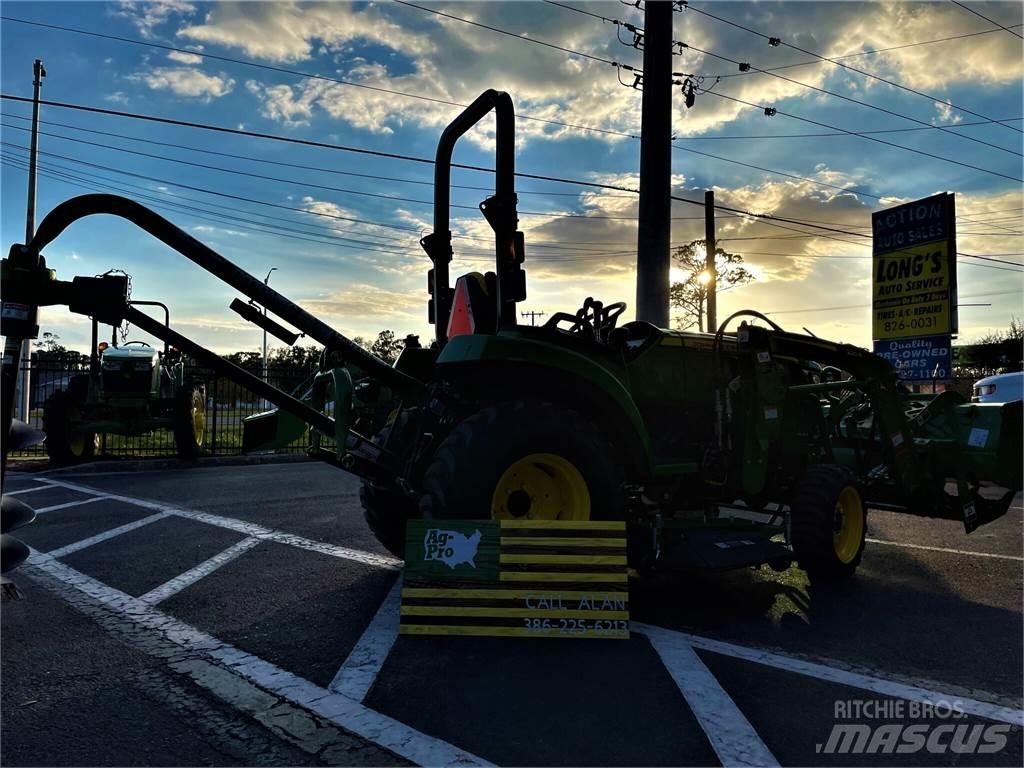 John Deere 2032R Kompaktné traktory