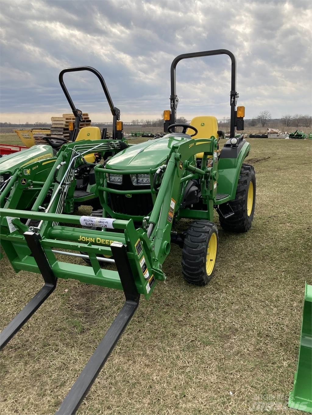 John Deere 2032R Kompaktné traktory