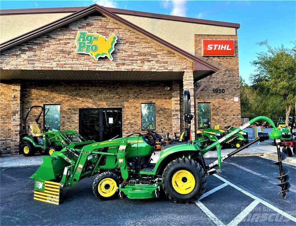 John Deere 2032R Kompaktné traktory