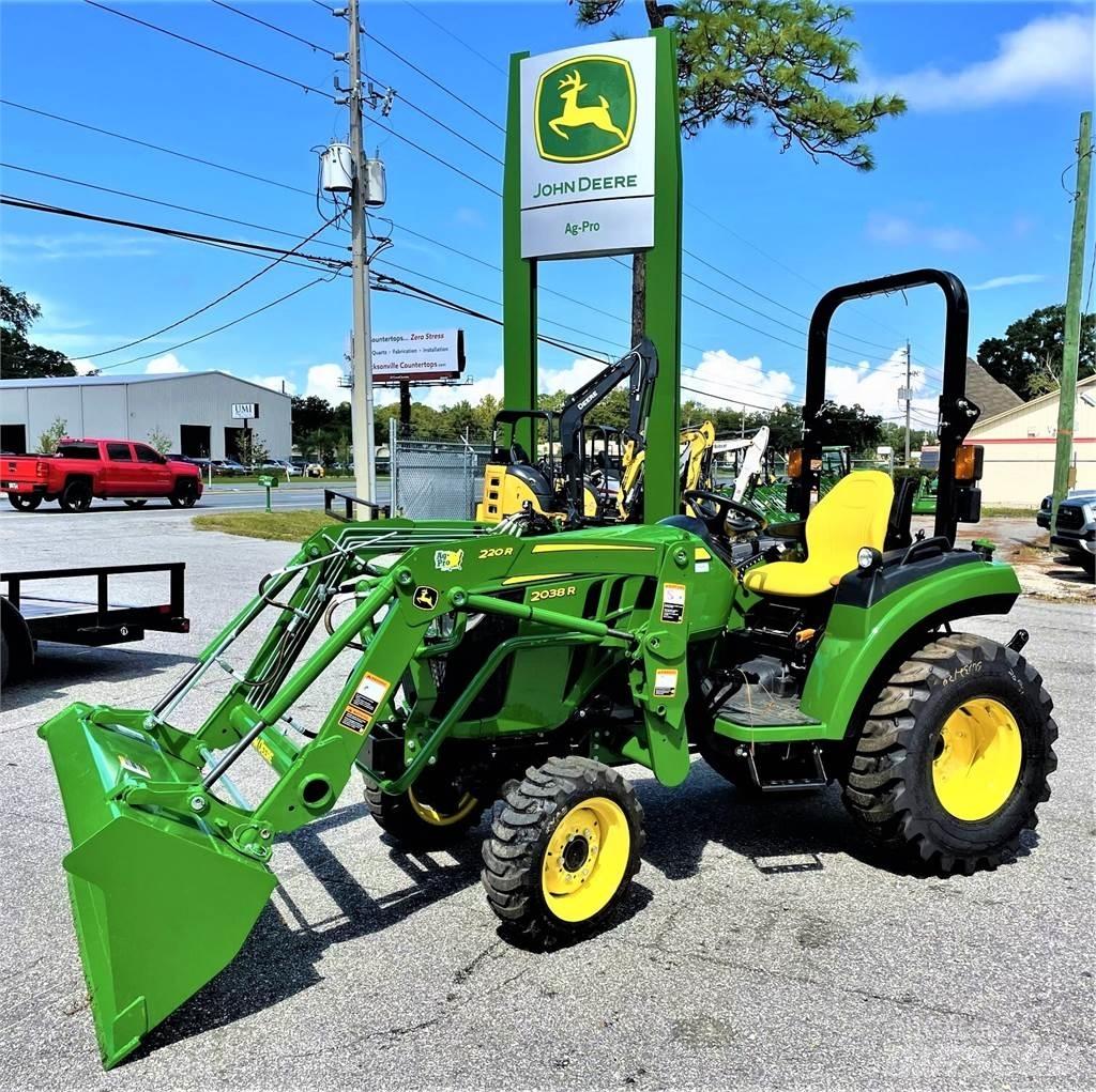 John Deere 2038R Kompaktné traktory