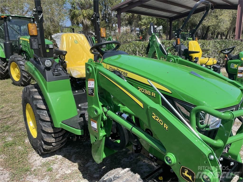 John Deere 2038R Kompaktné traktory