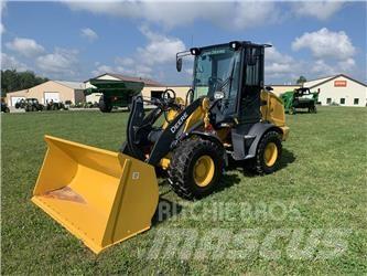 John Deere 244L Kolesové nakladače