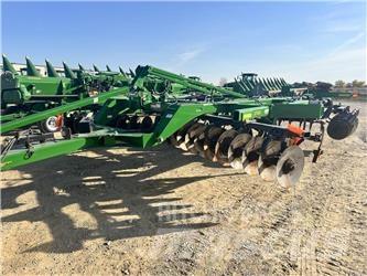 John Deere 2720 Ďalšie stroje na spracovanie pôdy a príslušenstvo
