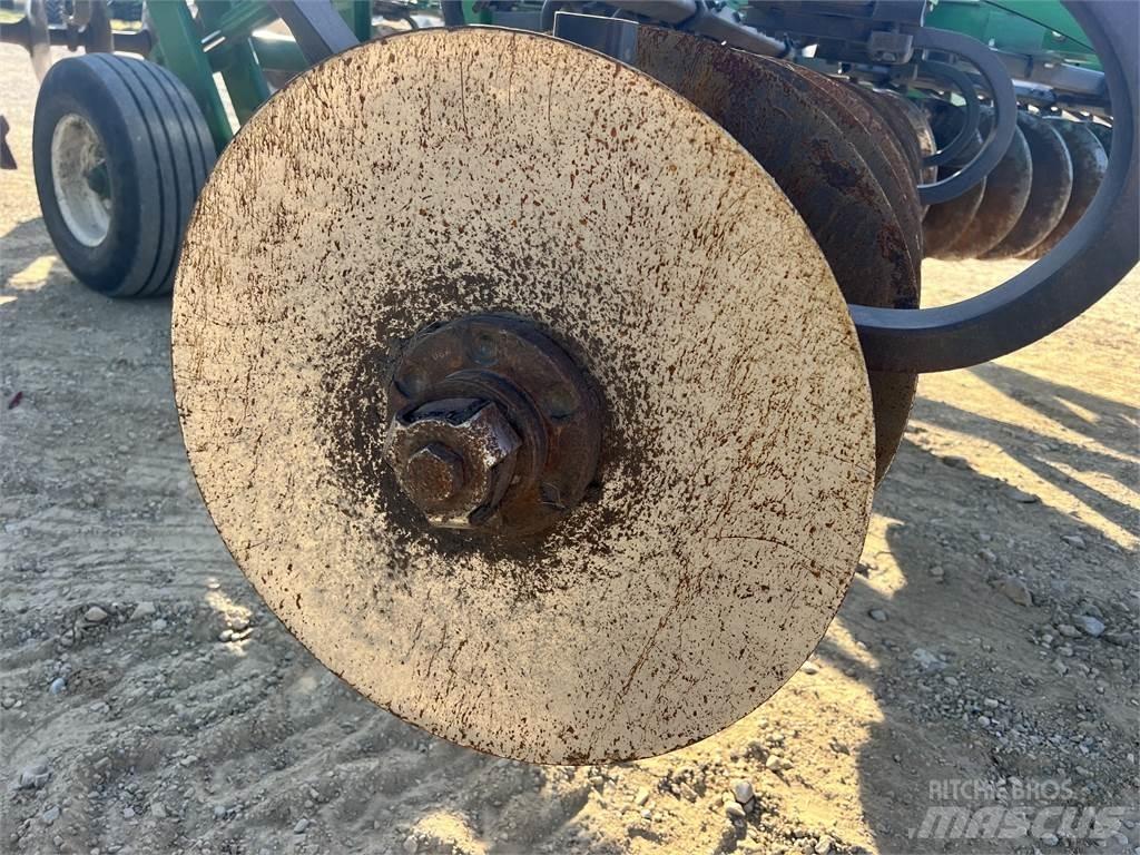 John Deere 2720 Ďalšie stroje na spracovanie pôdy a príslušenstvo