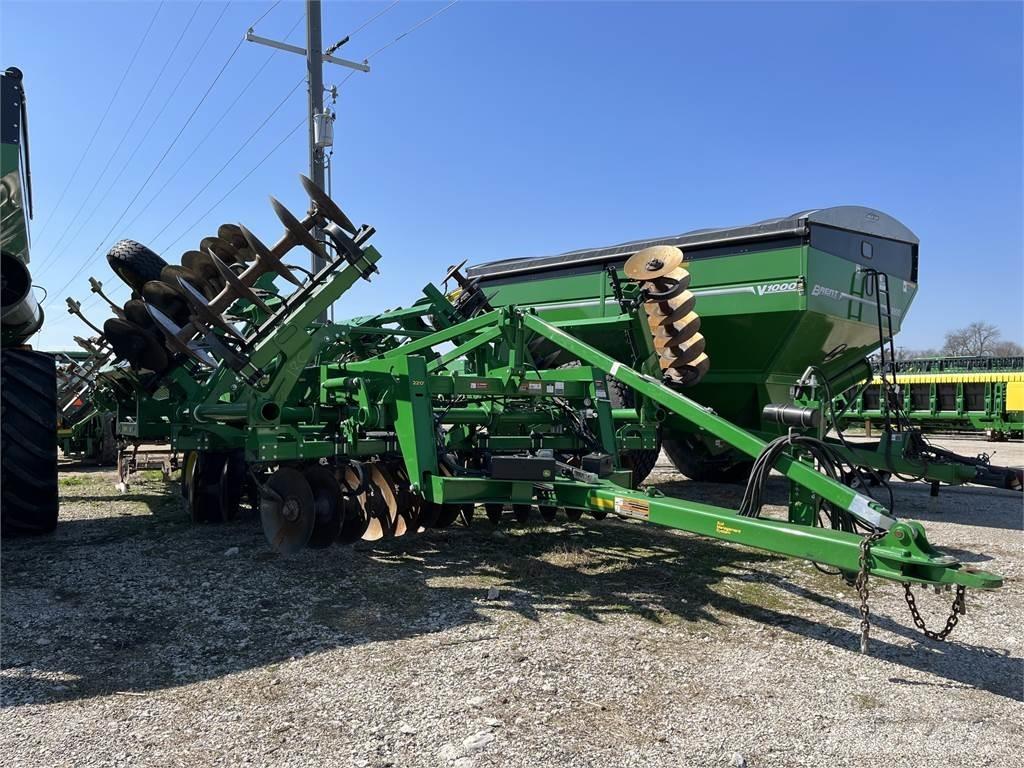 John Deere 2730 Ďalšie stroje na spracovanie pôdy a príslušenstvo