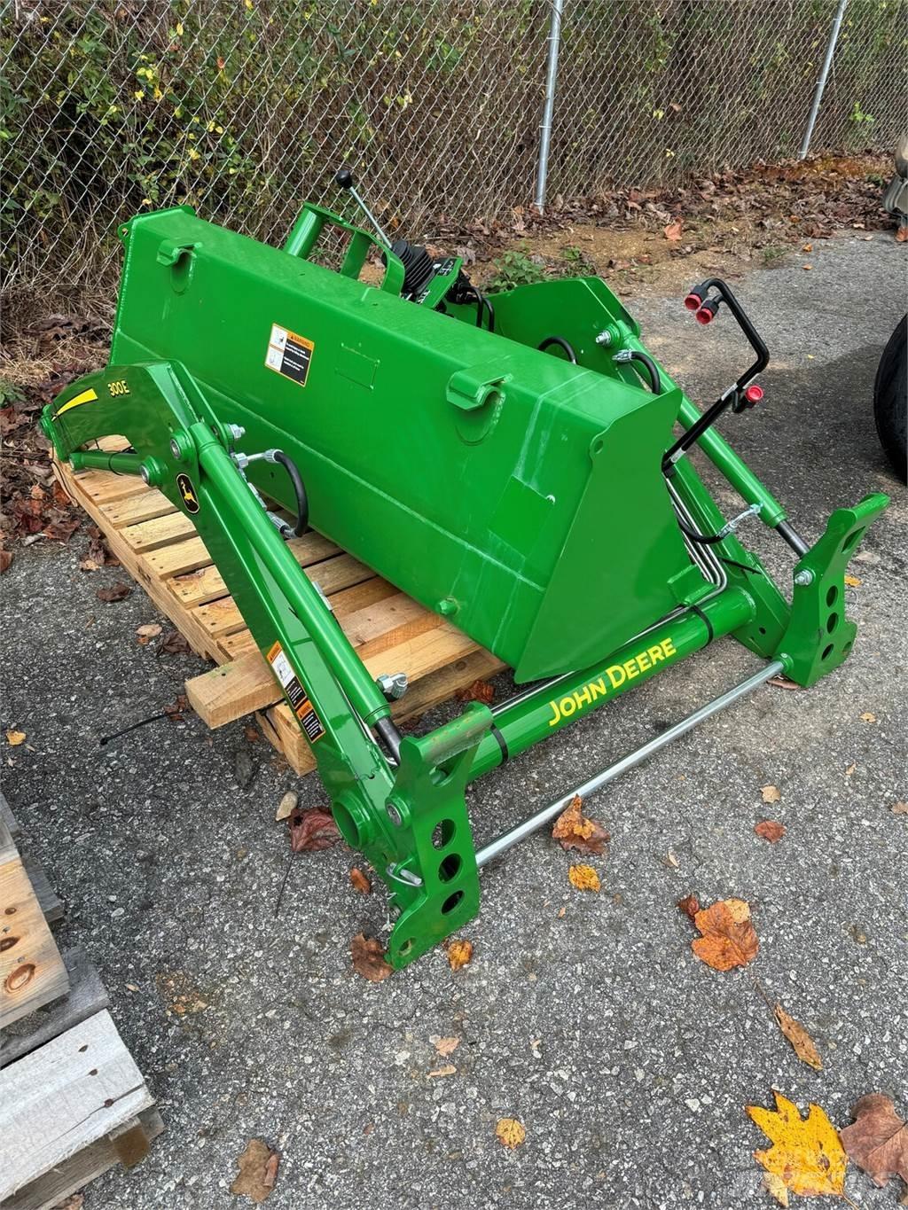 John Deere 300E Ďalšie poľnohospodárske stroje