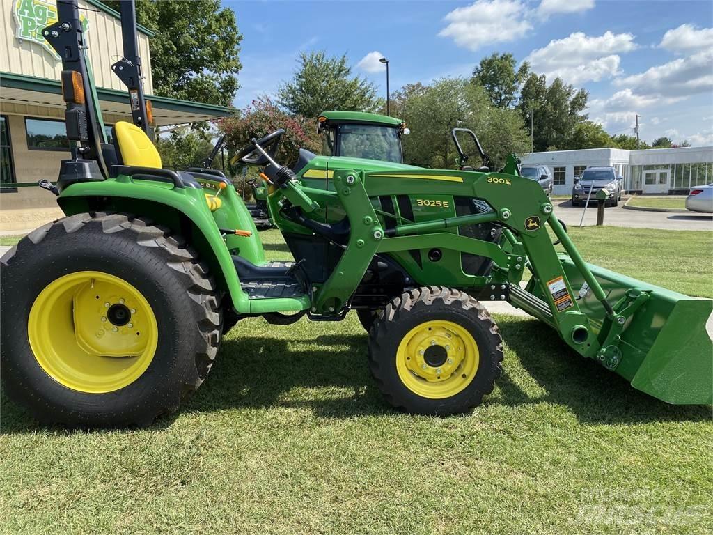 John Deere 3025E Kompaktné traktory