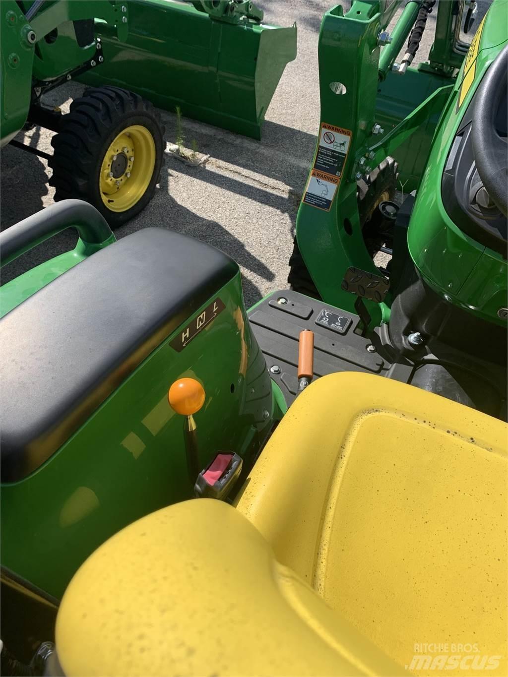 John Deere 3025E Kompaktné traktory