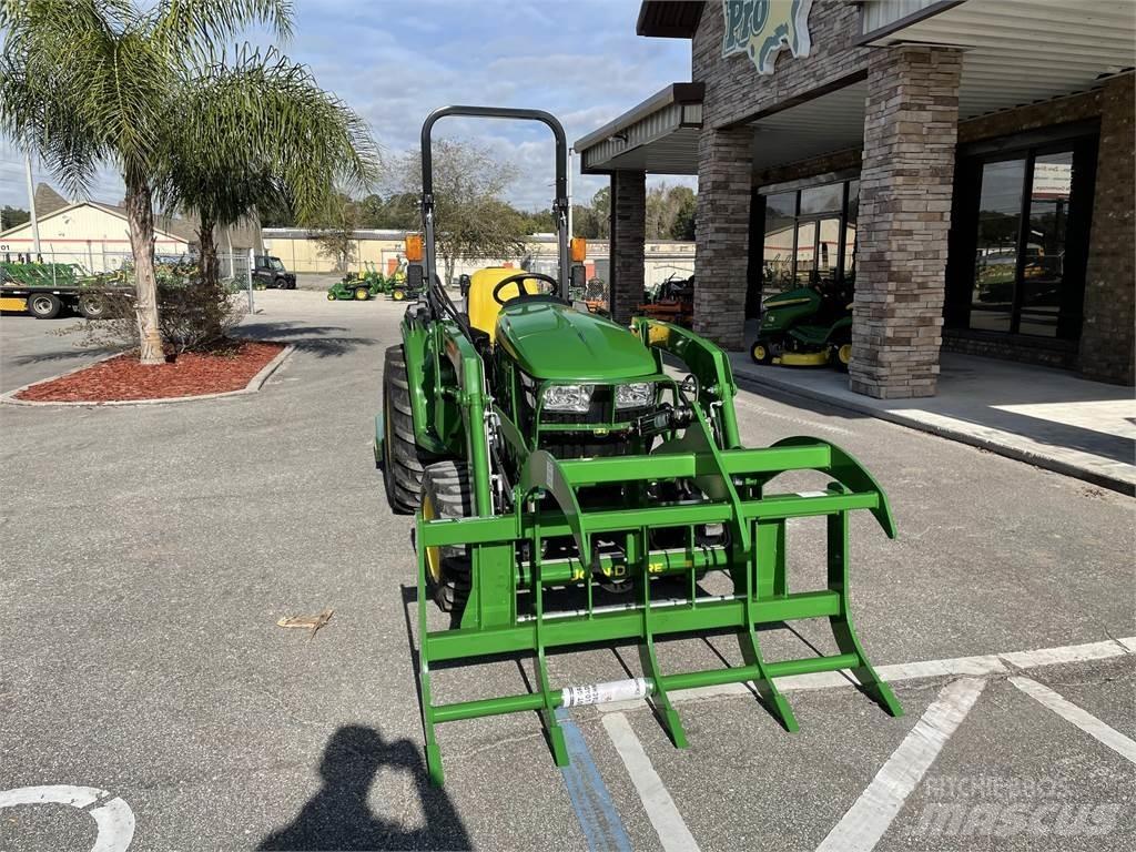 John Deere 3032E Kompaktné traktory
