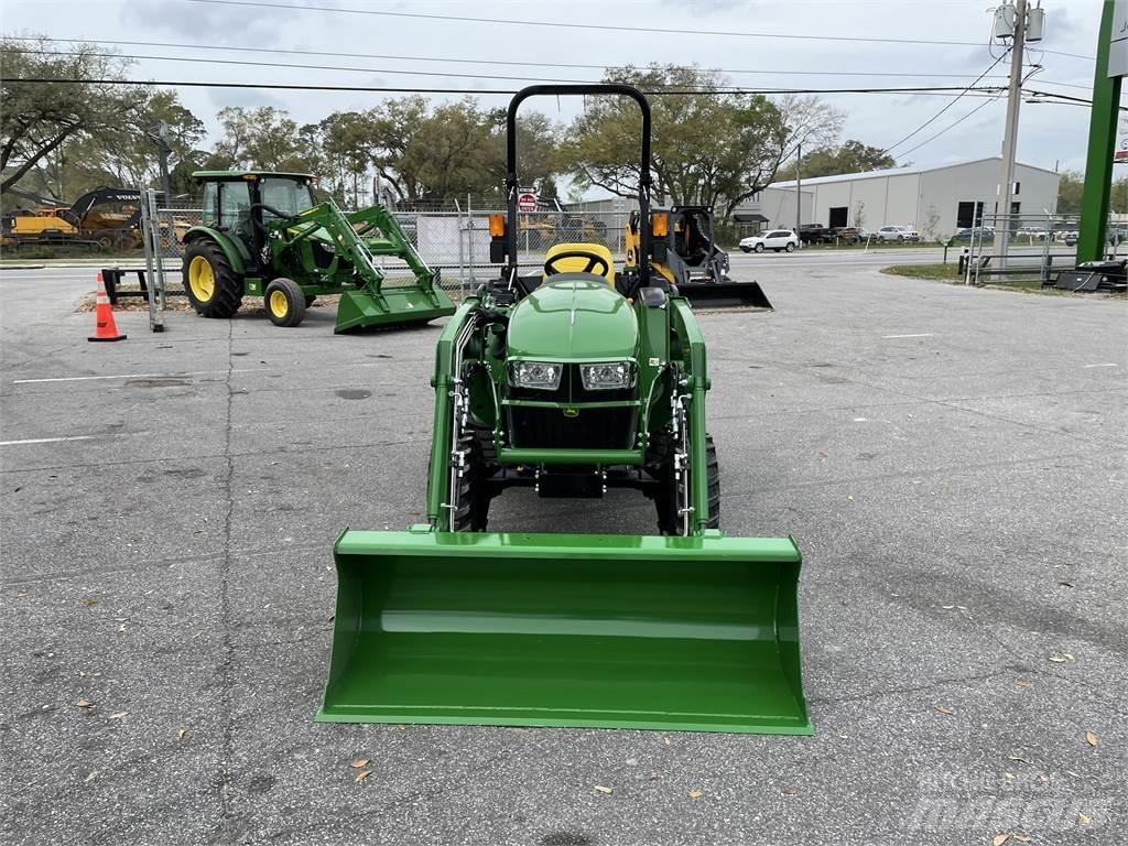 John Deere 3032E Kompaktné traktory