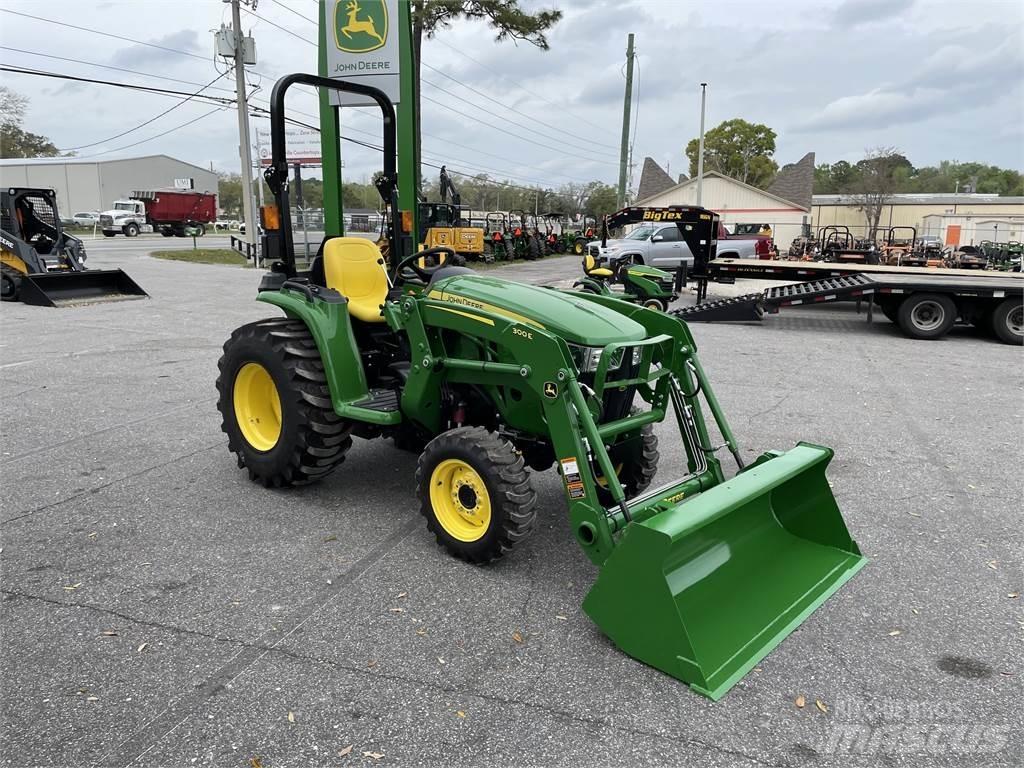 John Deere 3032E Kompaktné traktory
