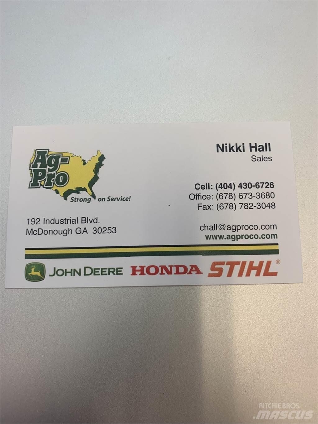 John Deere 3032E Kompaktné traktory