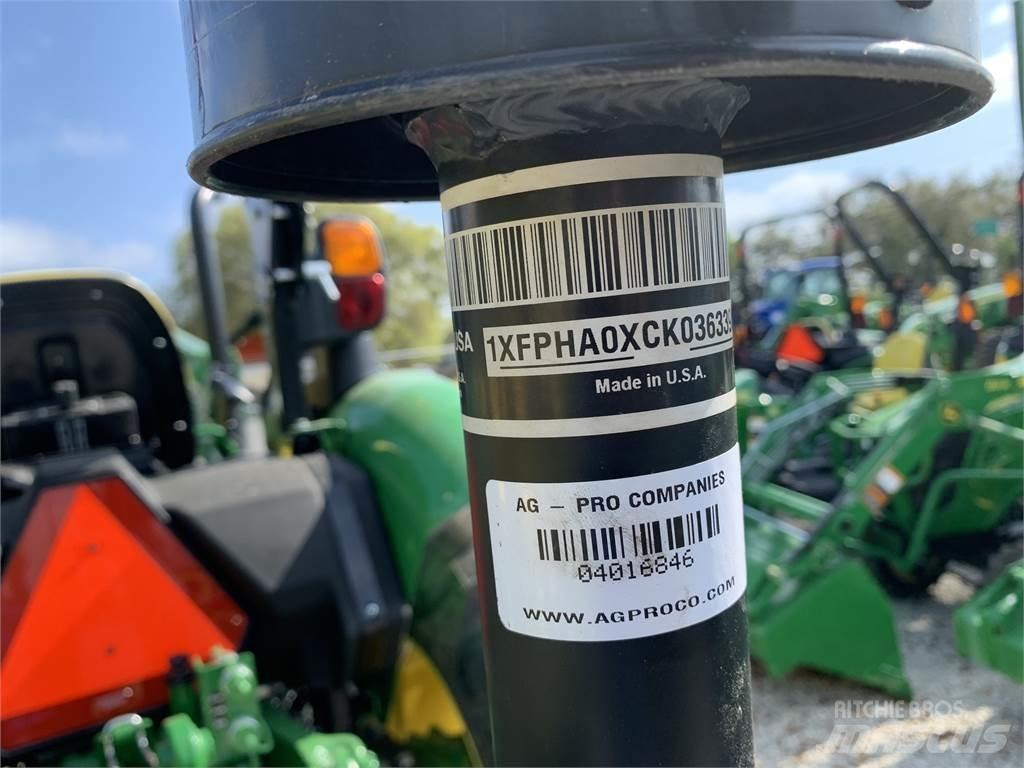 John Deere 3038E Kompaktné traktory
