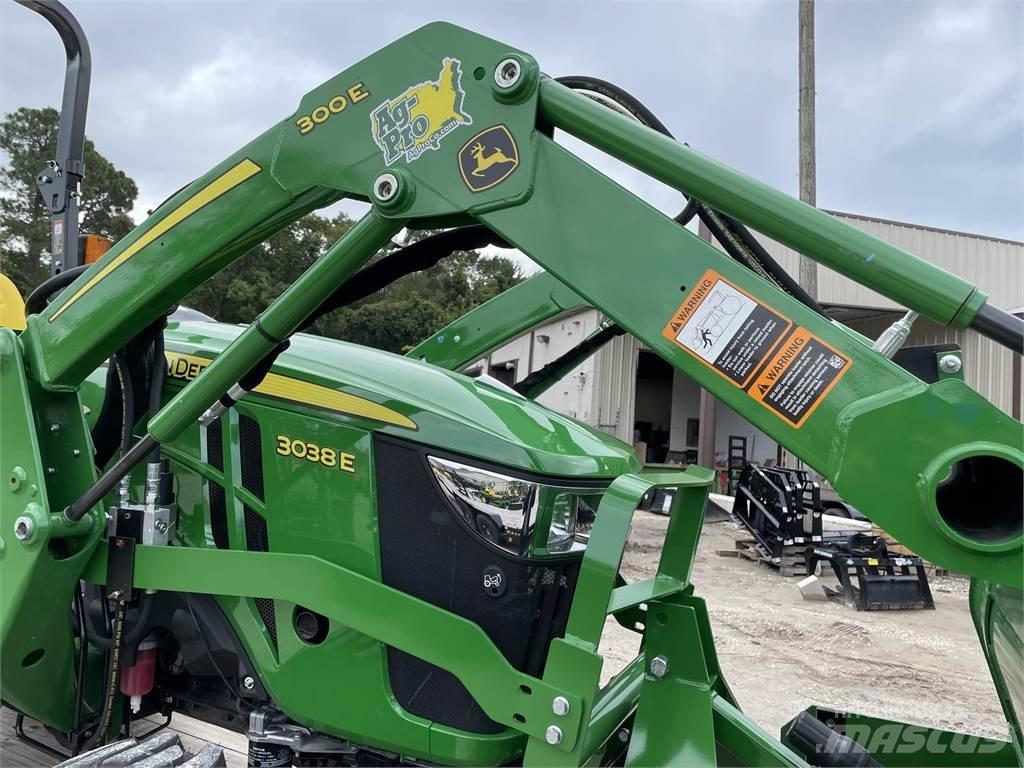 John Deere 3038E Kompaktné traktory