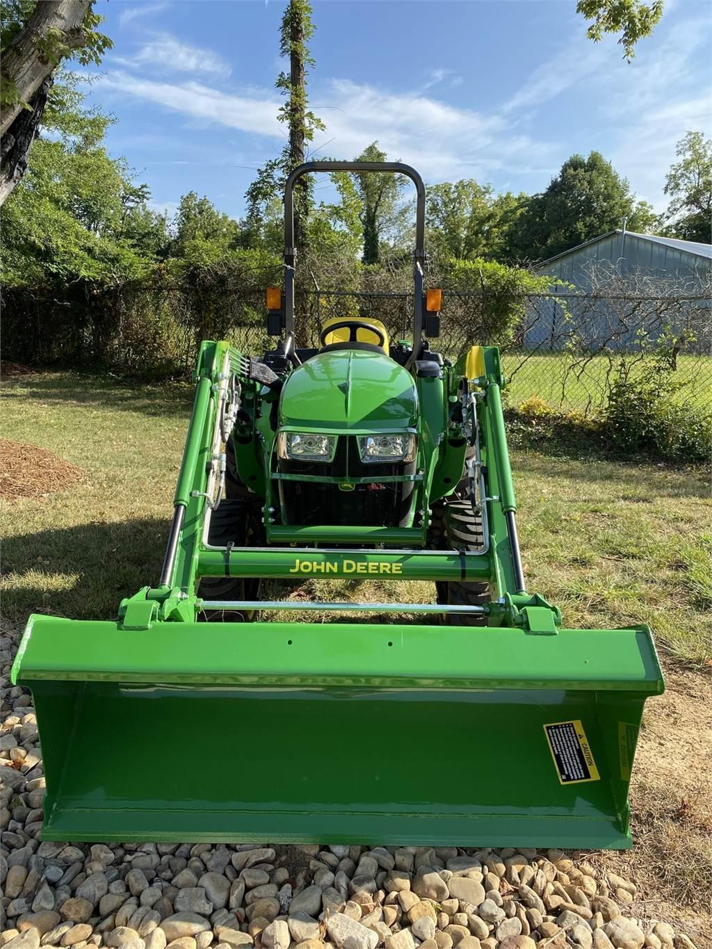 John Deere 3038E Kompaktné traktory