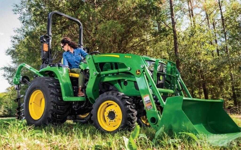 John Deere 3043D Traktory