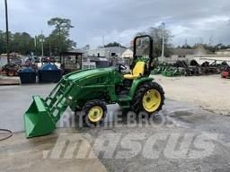 John Deere 3046R Traktory