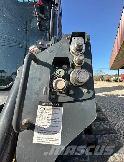 John Deere 317G Šmykom riadené nakladače