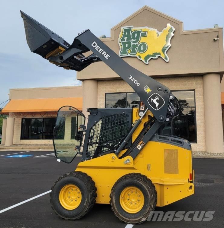 John Deere 320G Šmykom riadené nakladače