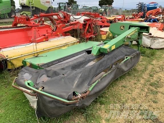 John Deere 328A Žací stroj-kondicionér
