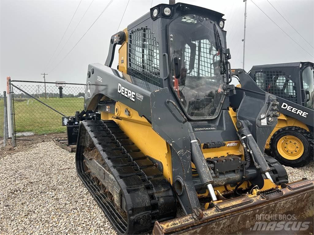 John Deere 331G Mininakladače