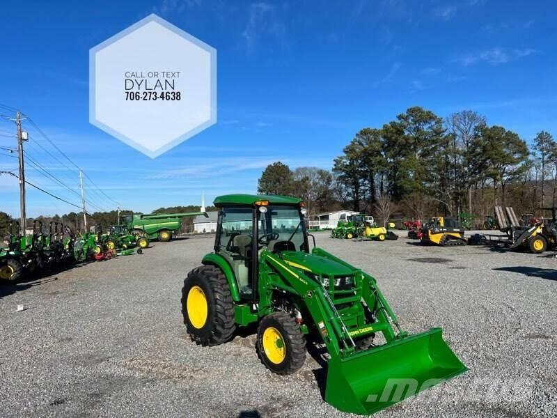 John Deere 4044R Traktory