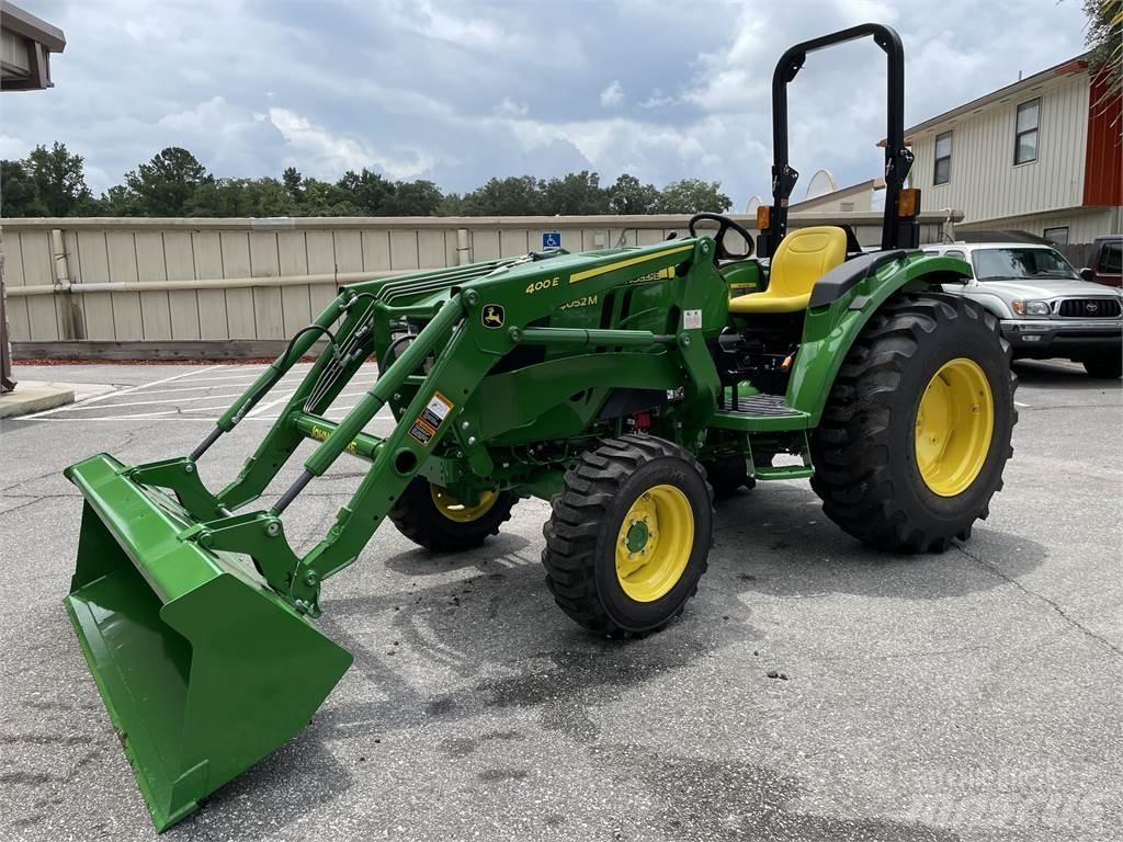 John Deere 4052M Traktory