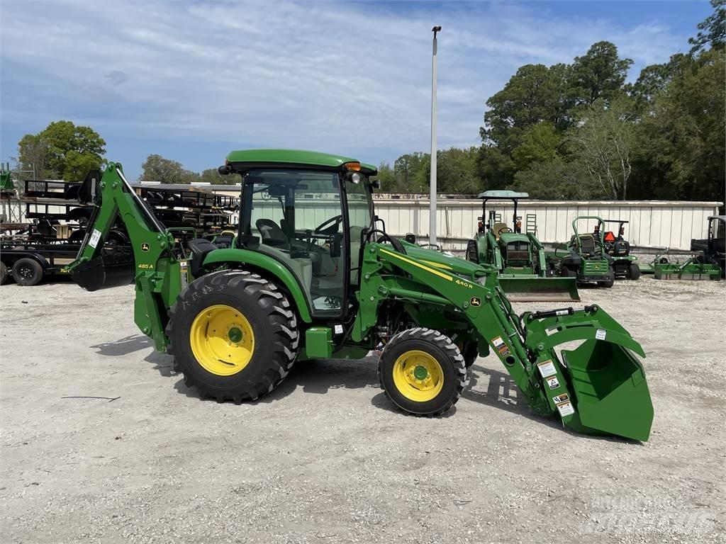 John Deere 4066R Traktory
