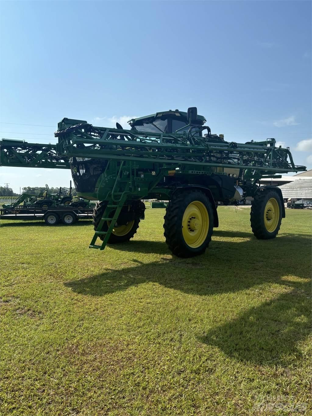 John Deere 410R Ťahané postrekovače