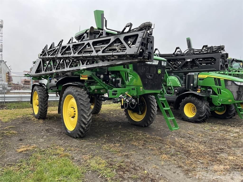 John Deere 412R Ťahané postrekovače