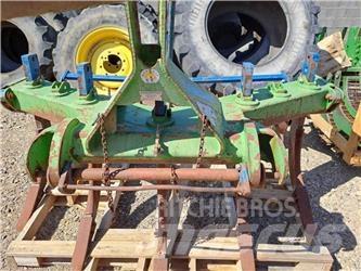 John Deere 443 Stroje na zber krmovín-príslušenstvo