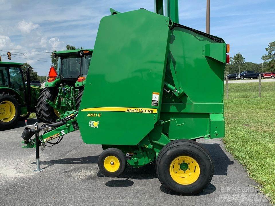 John Deere 450E Lisy na okrúhle balíky