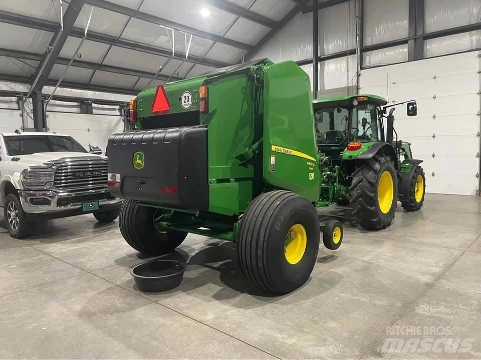 John Deere 450M Lisy na okrúhle balíky