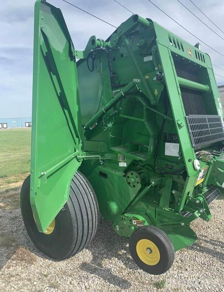 John Deere 450M Lisy na okrúhle balíky