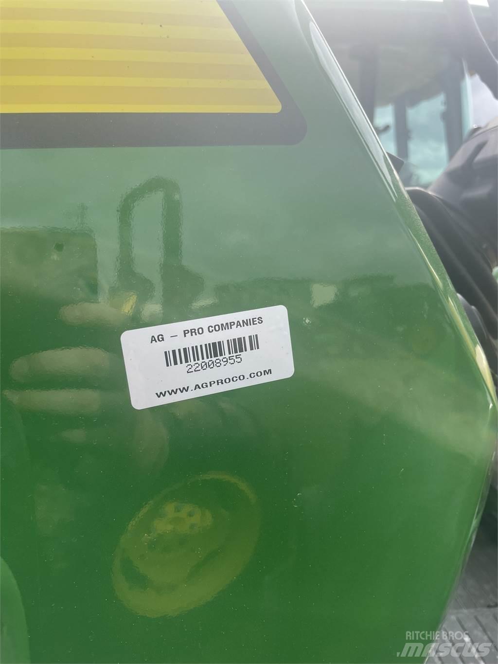John Deere 5060E Traktory